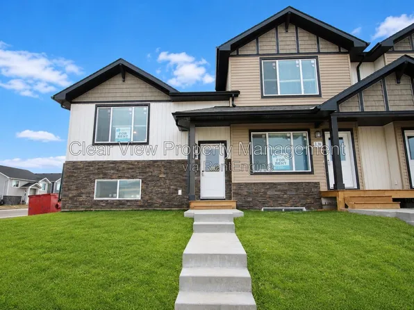 16 Rivergrove Ln W #4, Lethbridge, AB T1K 5X5