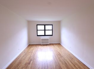 15318 73rd Ave APT 2D, Flushing, NY 11367