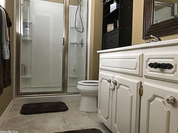 5th image of 125 Northgate Dr