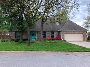 102 Iron Tree Dr, Carl Junction, MO 64834