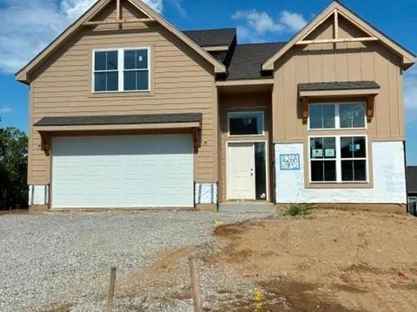 16268 Giorgia St, Parkville, MO 64152