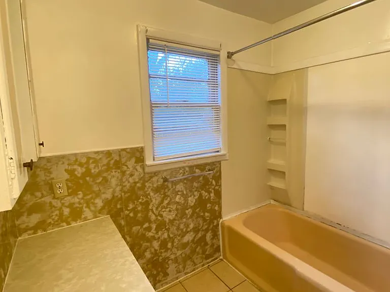 1113 Peachtree St — Photo 5