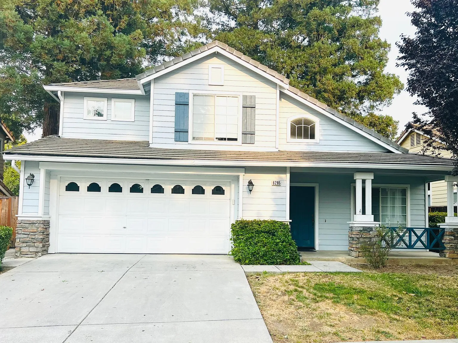 3 bed, 2.5 bath, 1680 sqft, $4,500 — Photo 1