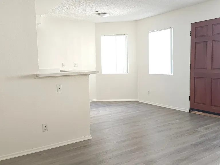 Villa Monaco Apartments — Photo 7