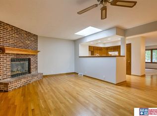 5634 Bay Meadows Rd, Omaha, NE 68127