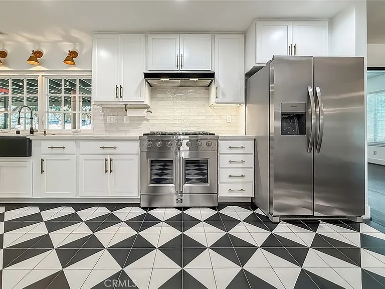 3301 Blue Ridge Ct — Photo 20
