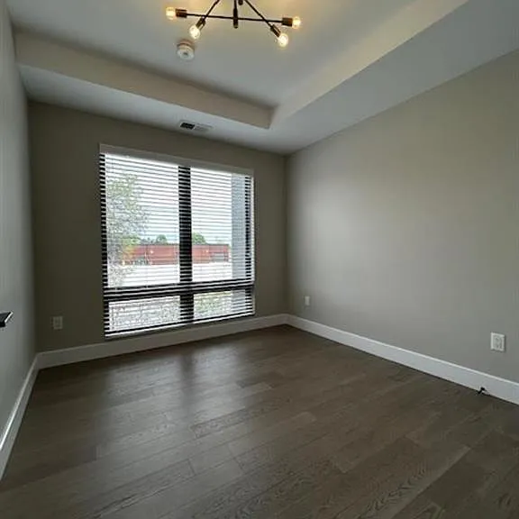 140 Main St E #203 — Photo 22