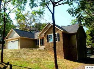 1141 Mayors Dr, Sevierville, TN 37862