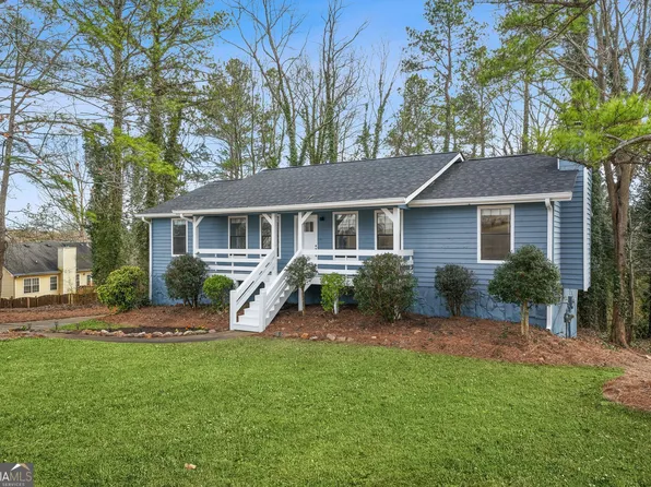 6595 Oakwood Dr, Douglasville, GA 30135