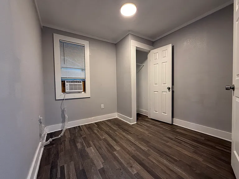 1011 Vfw Blvd #1 — Photo 6