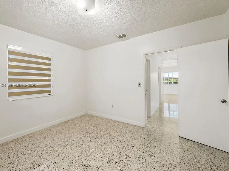 3211 NW 13th Ter #3211 — Photo 16