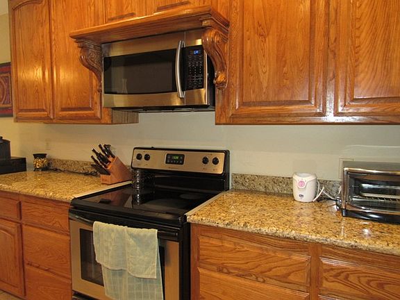 3rd image of 1738 Christians Cir