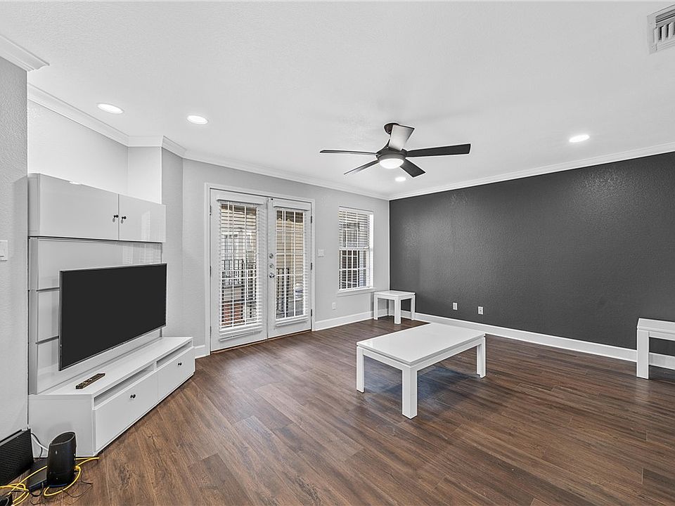 1st image of 600 Bagby Ave APT 3E