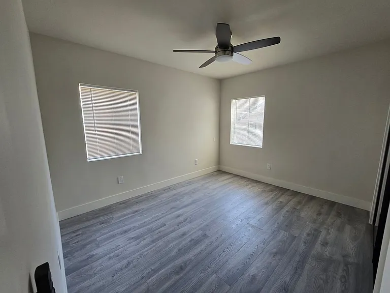 3140 S St — Photo 12