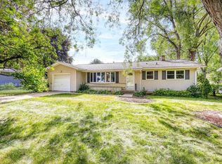 408 Anderson St, Deforest, WI 53532