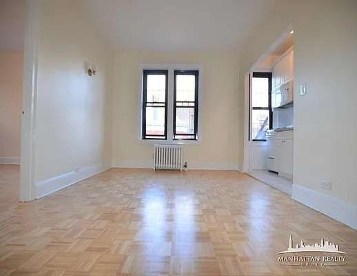 Rented by Manhattan Realty Group | media 17