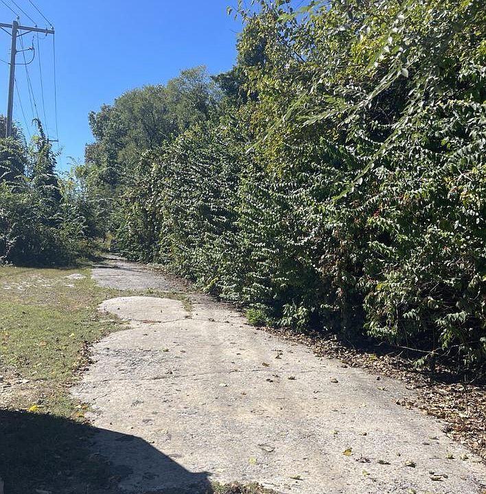 1st image of 396 Old Quarterfield Rd