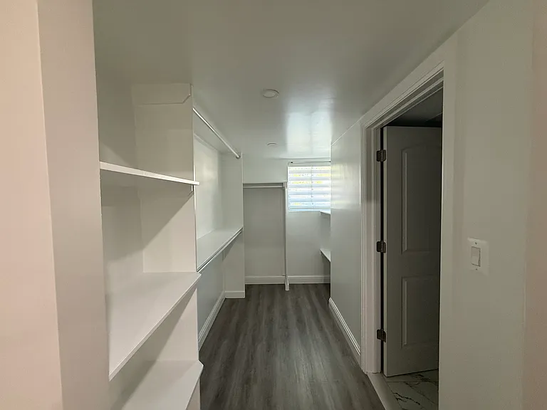 42780 Buckingham Dr — Photo 14