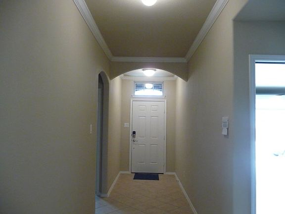 2nd image of 1908 Abbeygale Dr