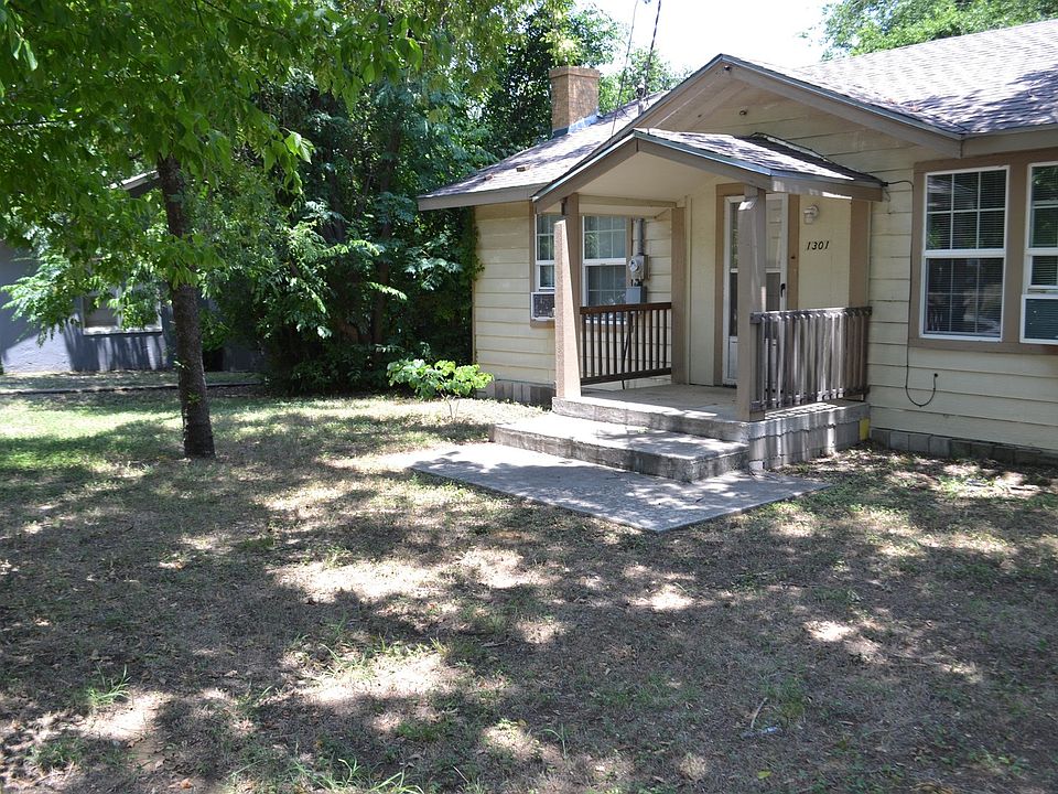 1st image of 1301 Bernard St