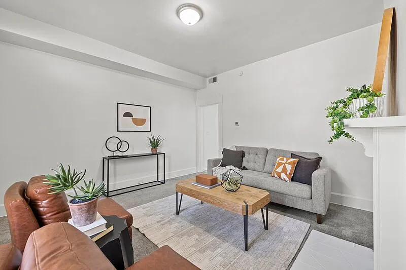 2 bed, 1.0 bath, 1000 sqft, $1,300 — Photo 4