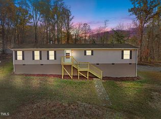 310 Oakdale Dr, Roxboro, NC 27574