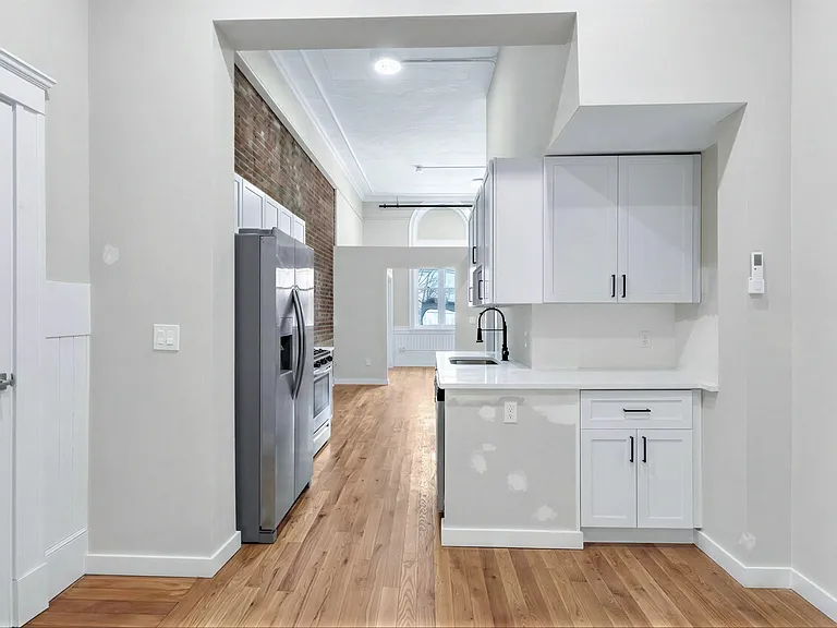 72 Kendrick Ave #101 — Photo 9