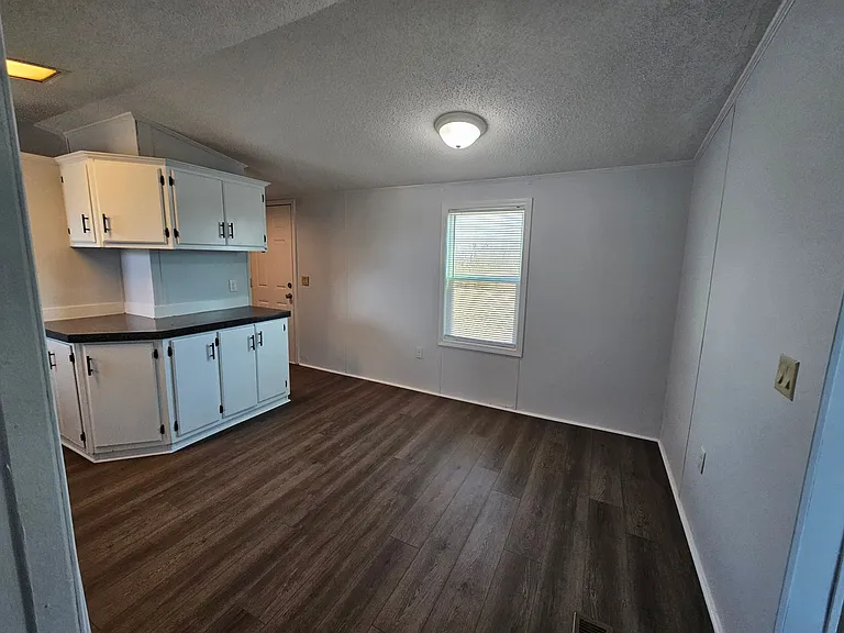 3705 Rosser Pittman Rd — Photo 3