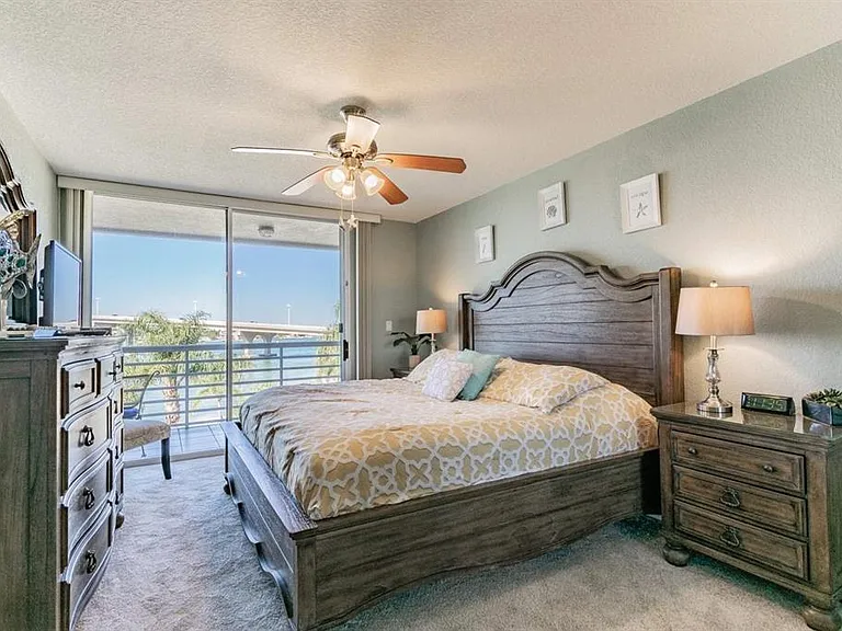 5901 Bahia Del Mar Cir #422 — Photo 10