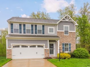 27216 Cliffside Cir, Olmsted Township, OH 44138