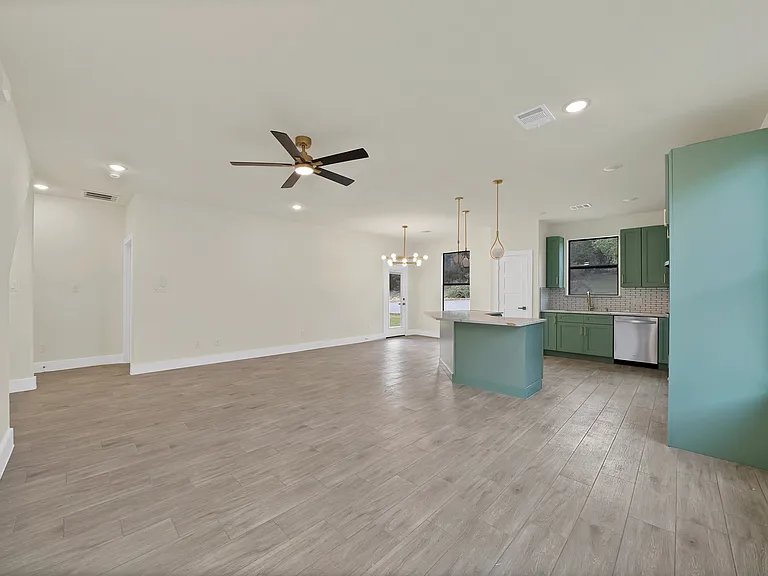 2925 River Ridge Ct — Photo 11