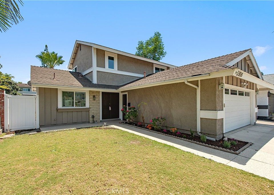 1st image of 23976 Carmel Dr