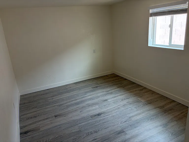 1518 E Cortez St — Photo 9