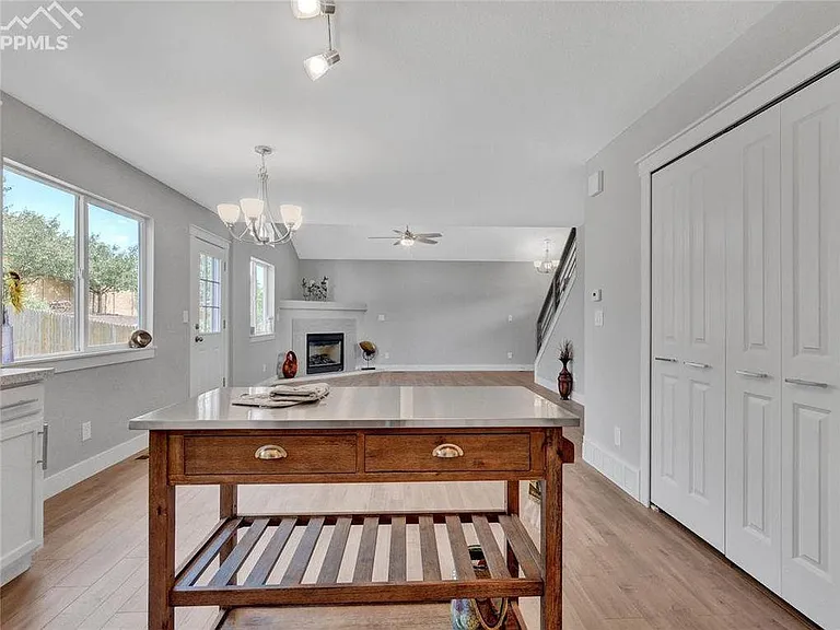 7154 Grand Prairie Dr — Photo 10