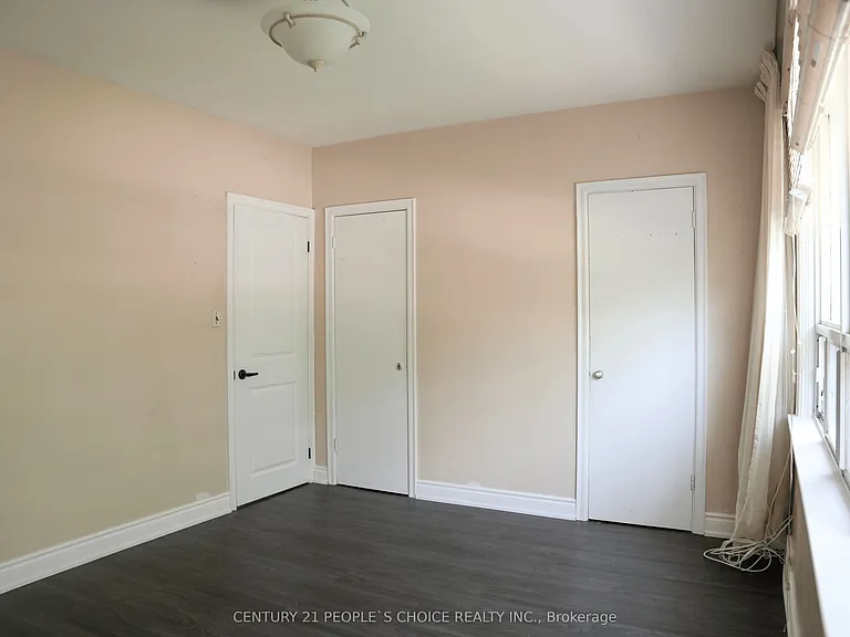 7 N Heights Rd — Photo 10