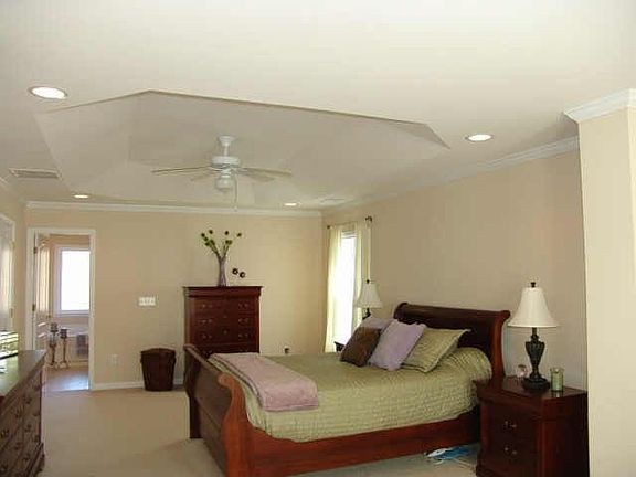3rd image of 5310 Argyll Ln