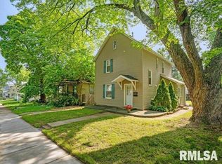 821 42nd St, Rock Island, IL