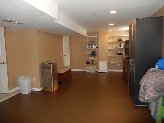 3rd image of 5444 N Oketo Ave