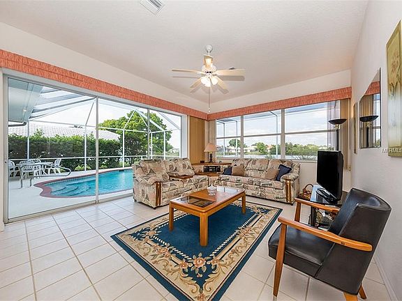 2nd image of 505 Lake Of The Woods Dr