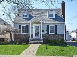 488 Nassau Pkwy, Baldwin, NY 11510