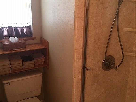 5th image of 2513 Jeanette Dr