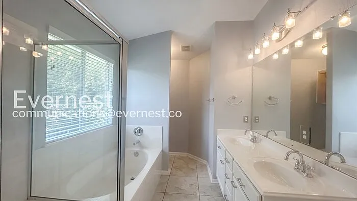 1136 Emmitt Run — Photo 7