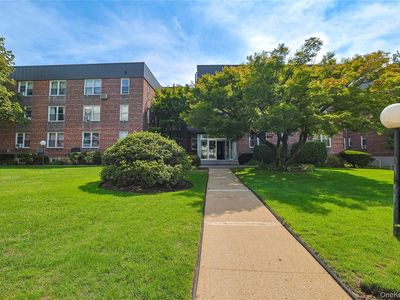 530 Dubois Avenue #1B, Valley Stream, NY, 11581