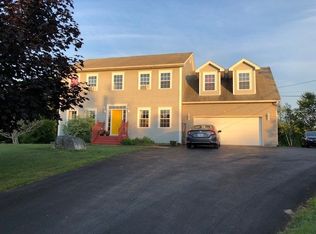 73 Karels Dr, Fall River, NS B2T1E5