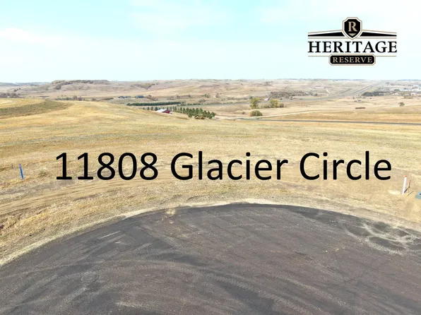 11808 Glacier Cir, Bismarck, ND 58503