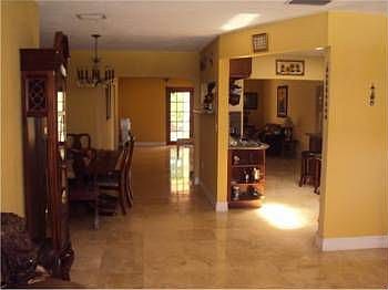 4th image of 5811 SW 89th Ct