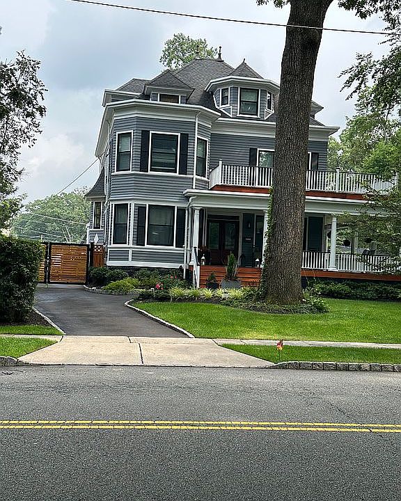 2nd image of 167 Park St