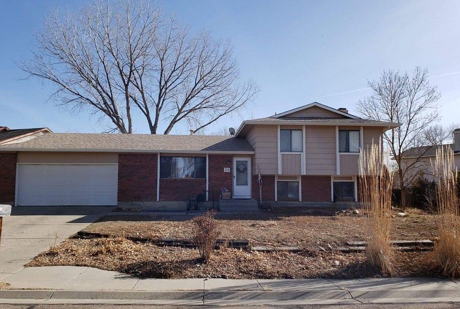 1st image of 28 Ironweed Dr