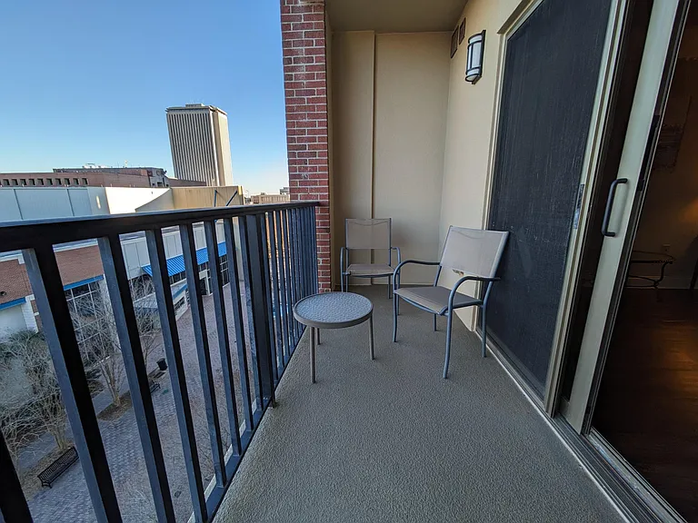 215 W College Ave #513 — Photo 10