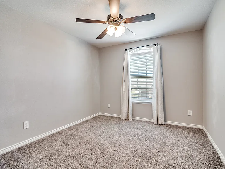 3094 Maverick Dr — Photo 38